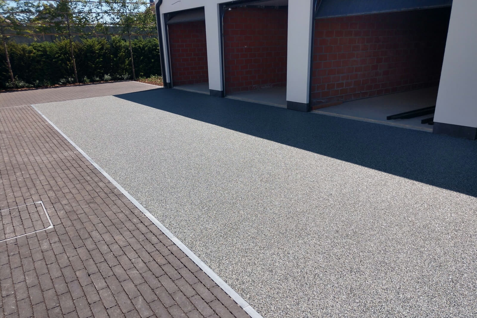 Tuinproject van Casa Verde Tuinen met terras en beplanting